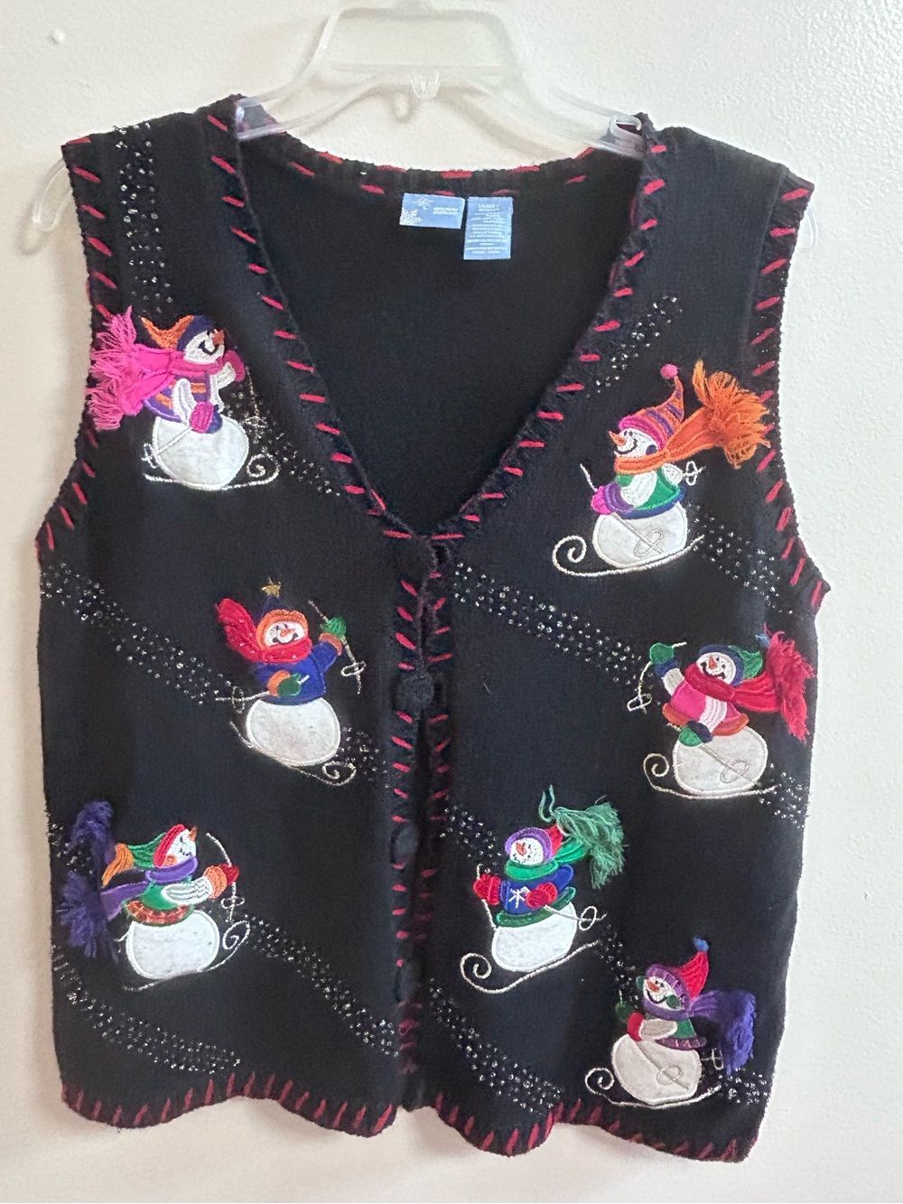 VTG Holiday Editions Christmas Sweater Vest Large Black Sledding Snowmen Beaded